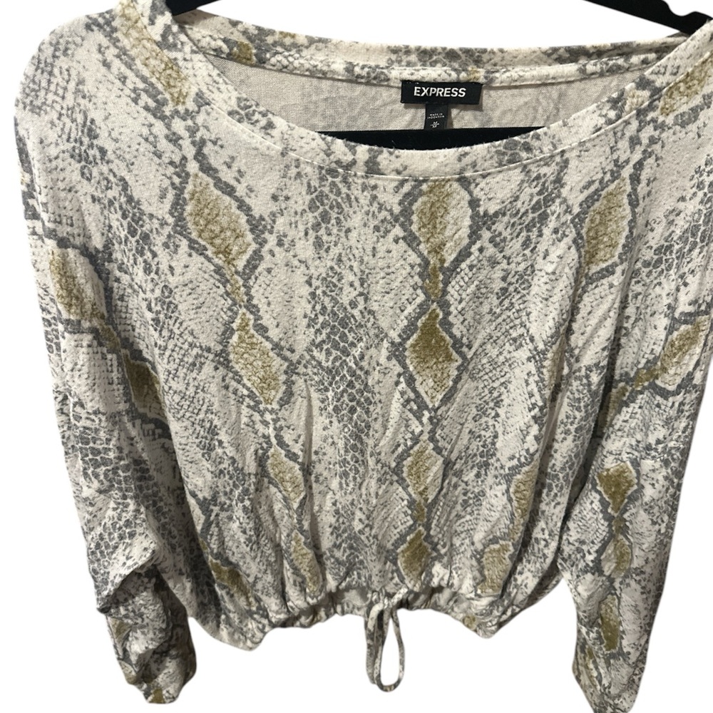 Express Women's Vintage Snake Print Top - Gray and Gold Medium Cropped
